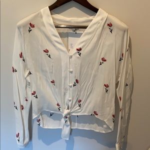 Rails tie front crop top